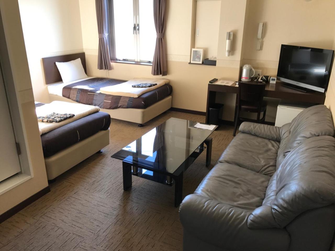 Conbini Ayersrockhotel Sendaitagajo Ngoại thất bức ảnh